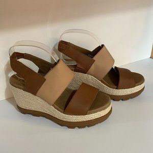 WOMENS JOANIE™ II HI SIINGBACK WEDGE SANDAL